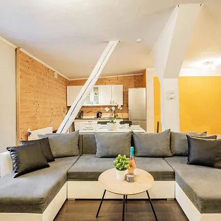 Apartment Vacationclub - Admarmal 1 *